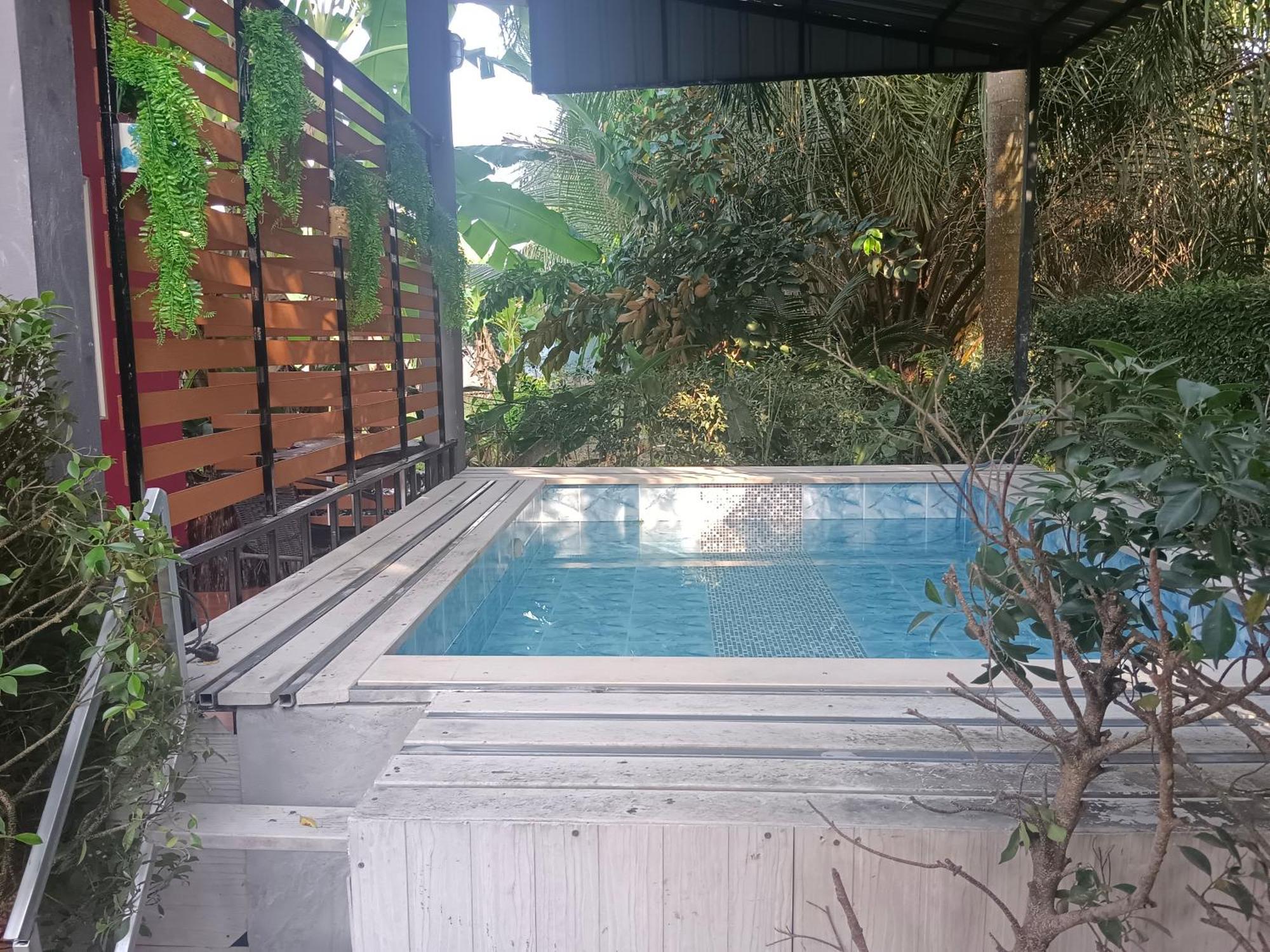 Hotel Maruay Surat Thani Esterno foto