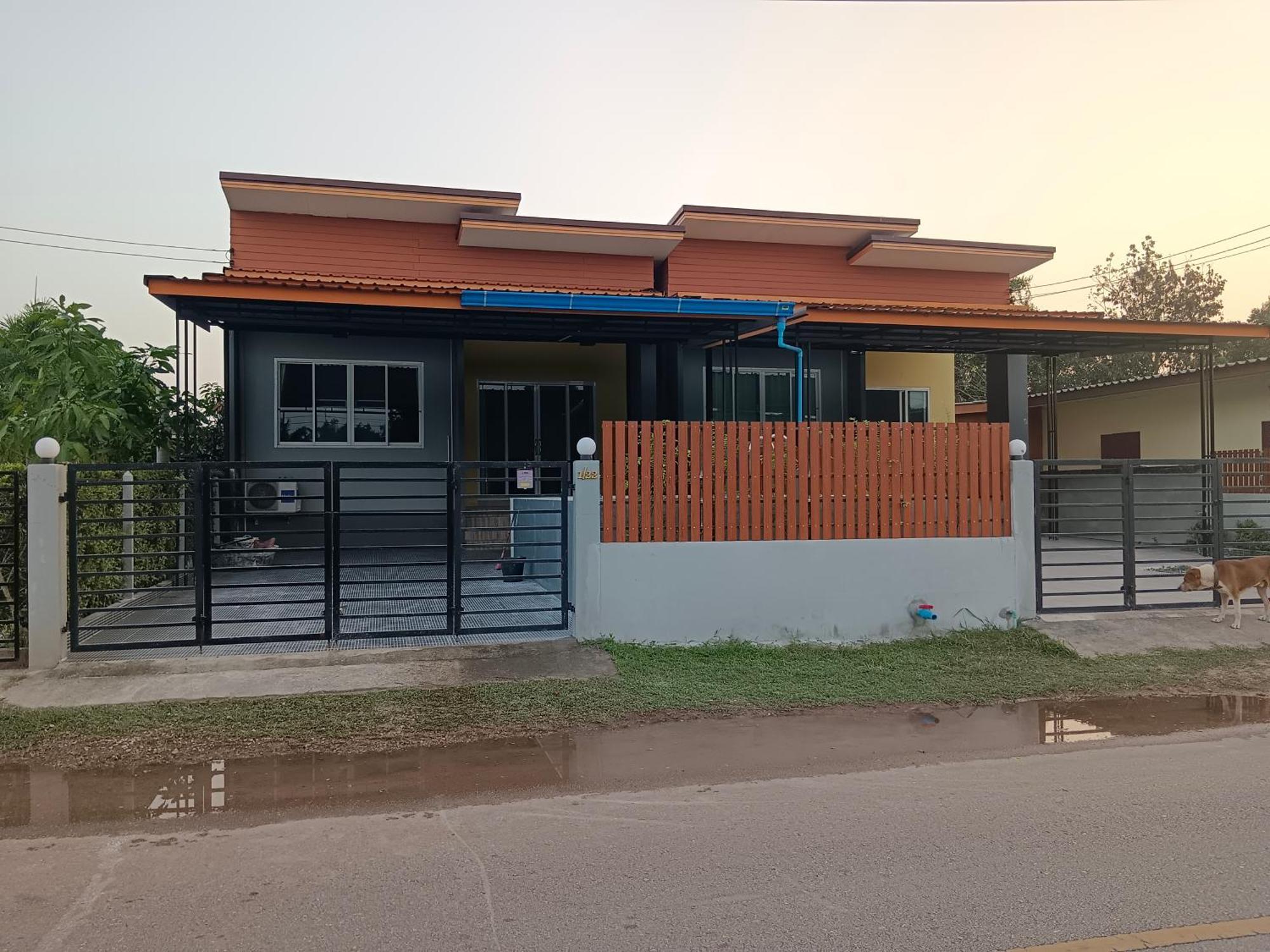 Hotel Maruay Surat Thani Esterno foto