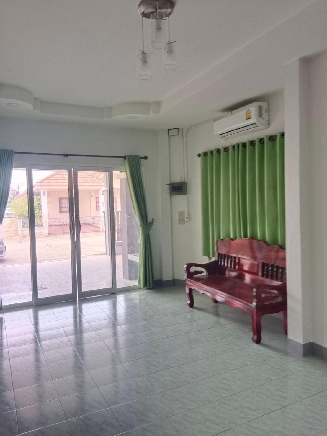 Hotel Maruay Surat Thani Esterno foto