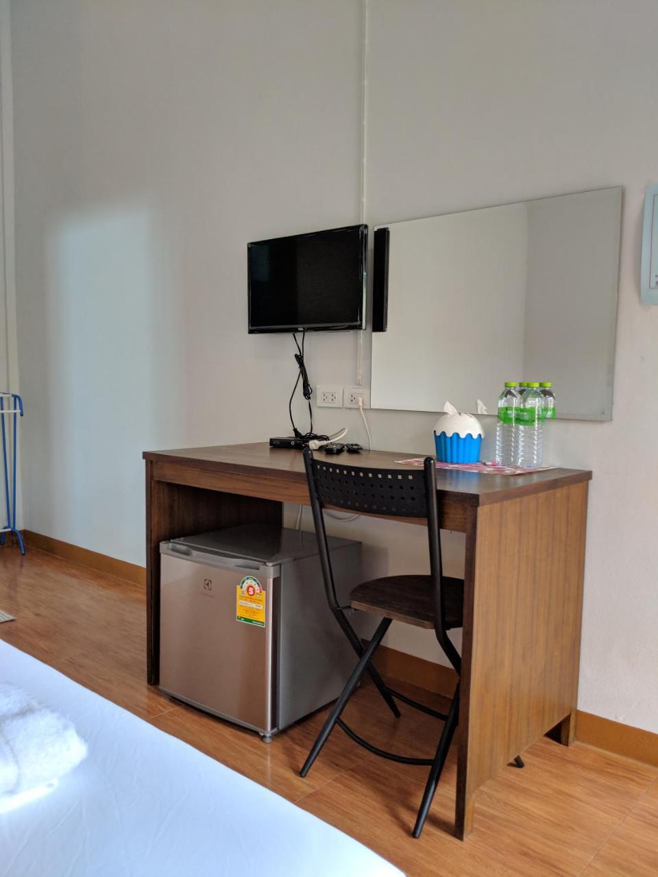 Hotel Maruay Surat Thani Esterno foto
